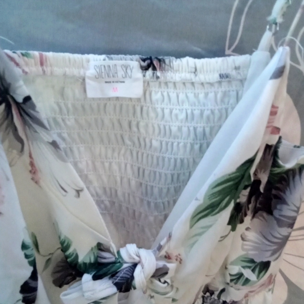 Sienna Sky Medium island Floral dress